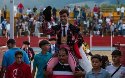 Víctor Cerrato tres orejas en la novillada de Cebada Gago de Los Molinos